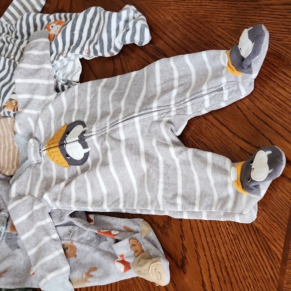 5 piece Mixed Carters/ Juniors baby boy long sleeve fleece footsies. 0-3 Months - Picture 2 of 6